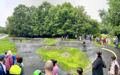 Neuer Treffpunkt mit Action und Austausch: Skate- und Pumptrack am Tegelsbarg eröffnet